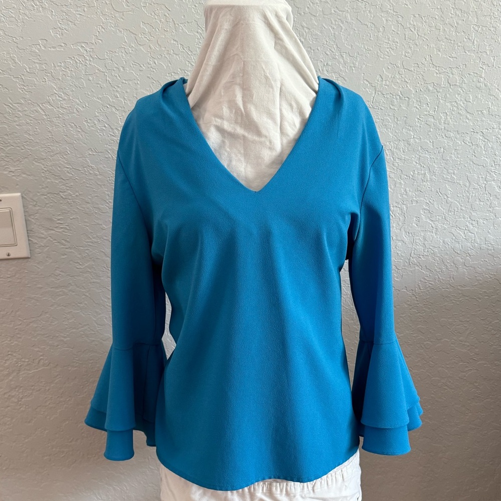 Beautiful and comfortable blue blouse